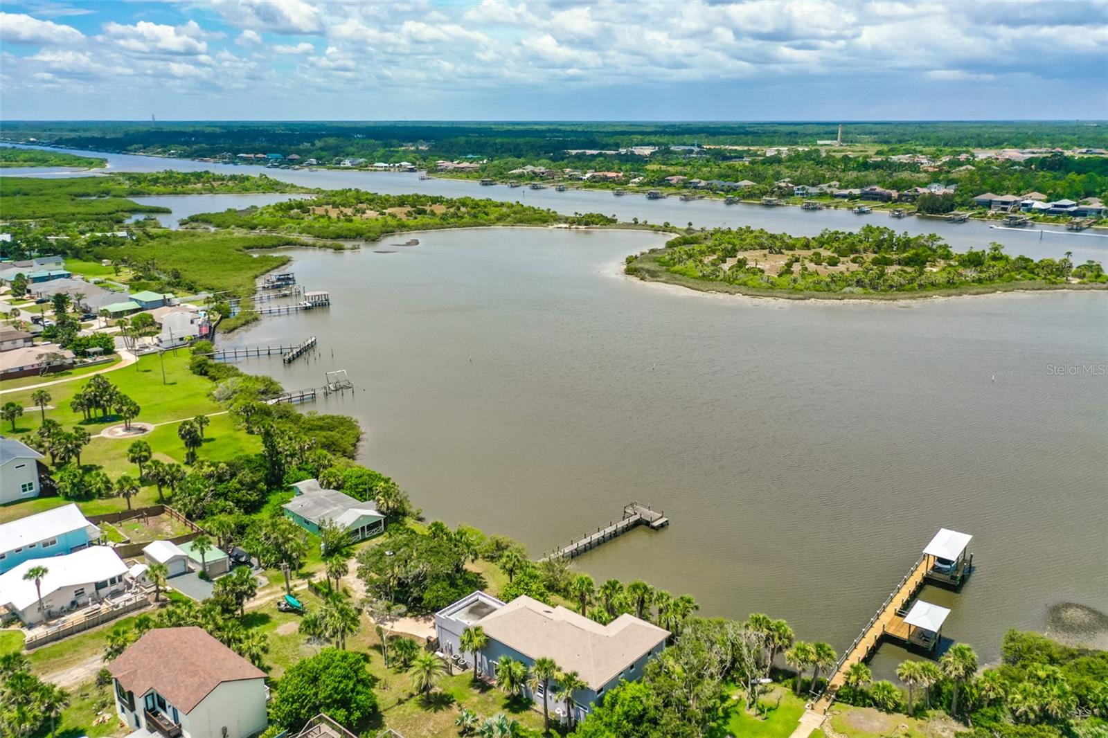 SUNRISE BEACH - Residential