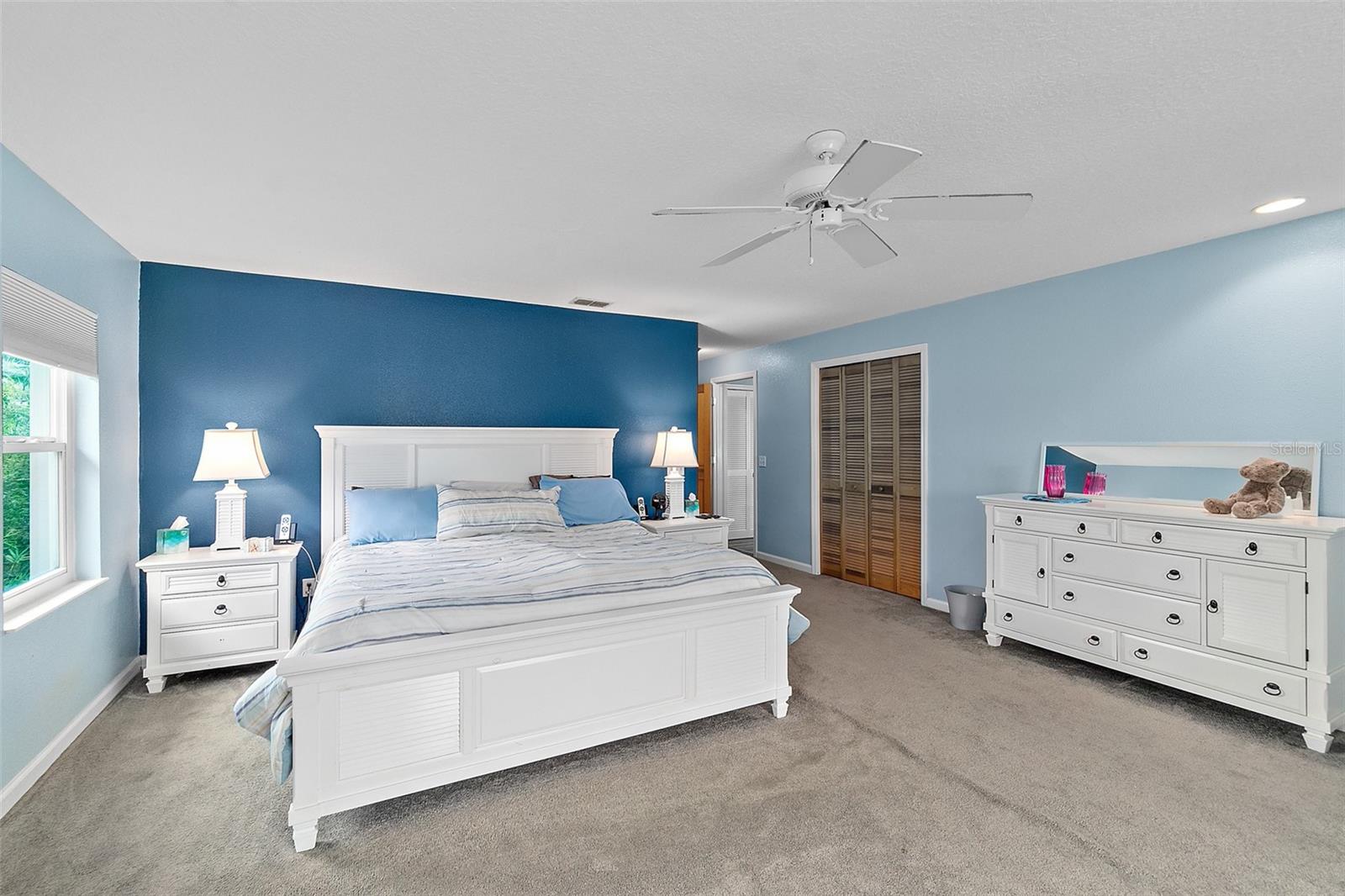 SUNRISE BEACH - Residential