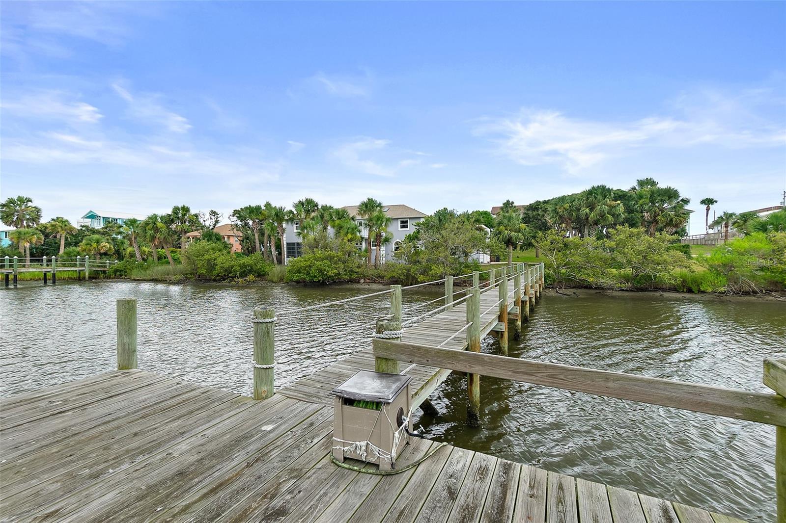 SUNRISE BEACH - Residential