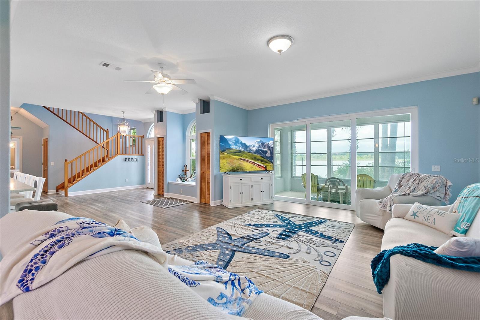 SUNRISE BEACH - Residential