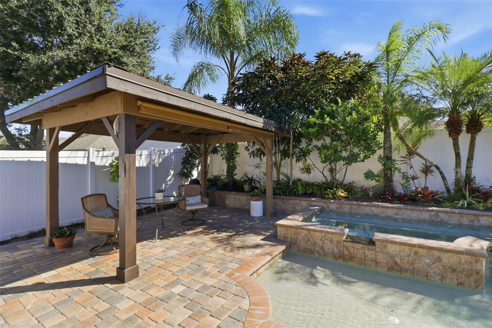 24844 OAKHAVEN COURT
