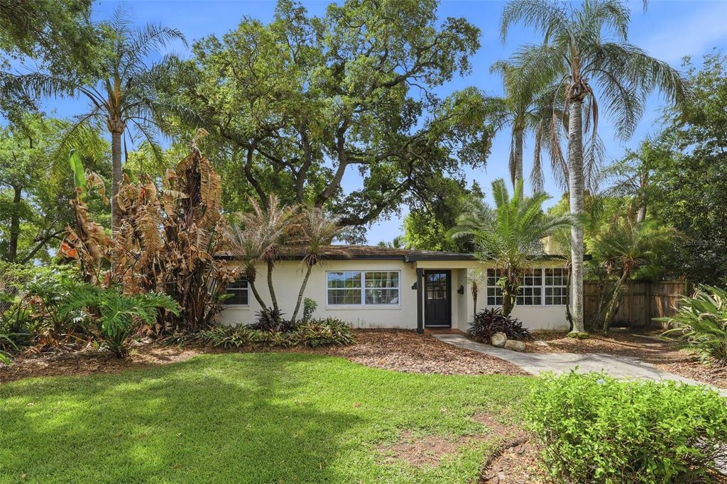 Photo of 2518 Weber Street, Orlando, FL 32803 (MLS # O6399353)