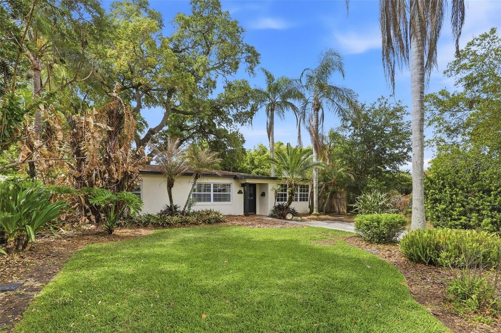 Photo of 2518 Weber Street, Orlando, FL 32803 (MLS # O6399353)