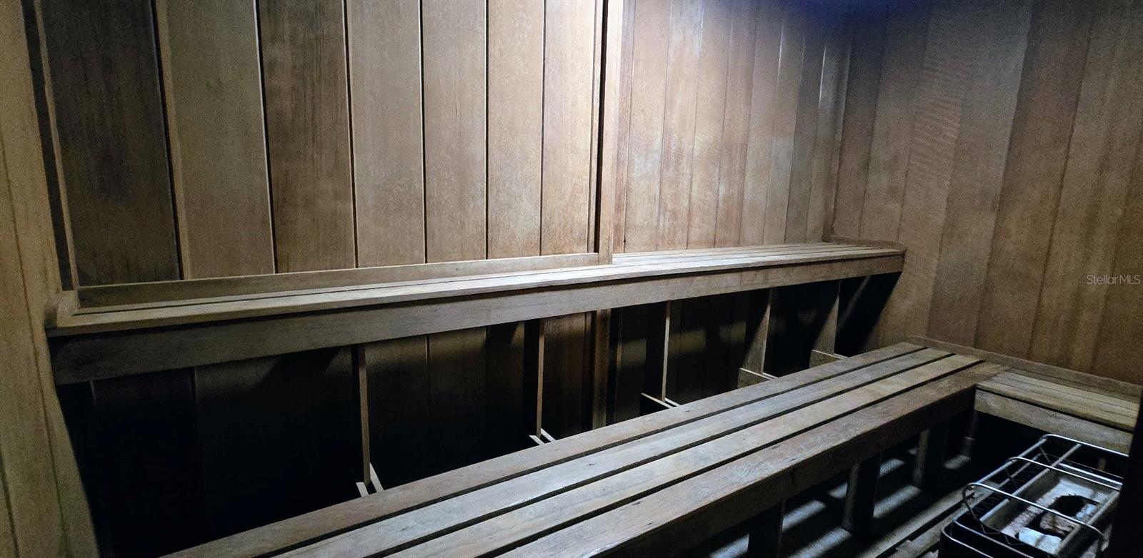 HARBOR TOWERS Y & R - Residential