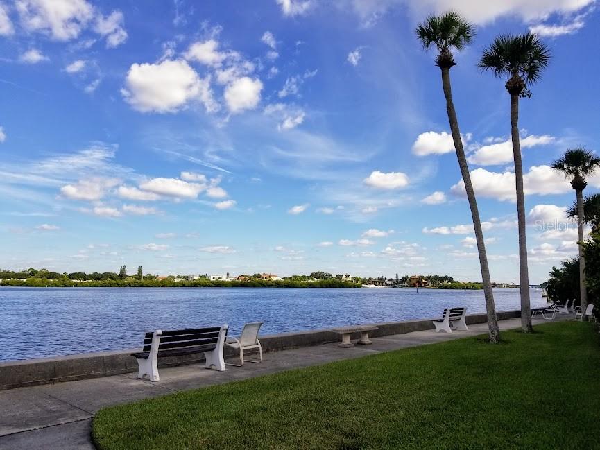 HARBOR TOWERS Y & R - Residential