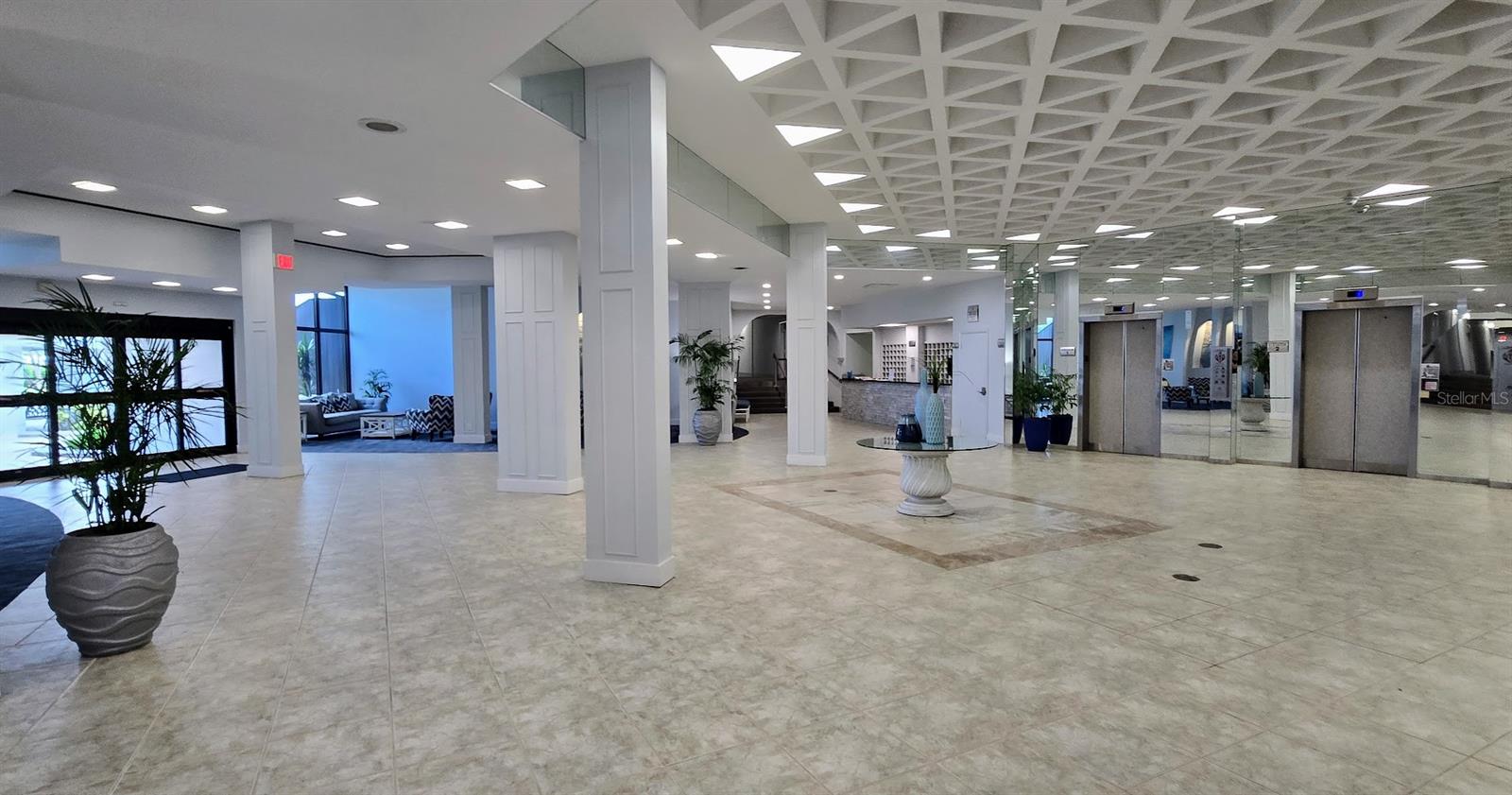 HARBOR TOWERS Y & R - Residential