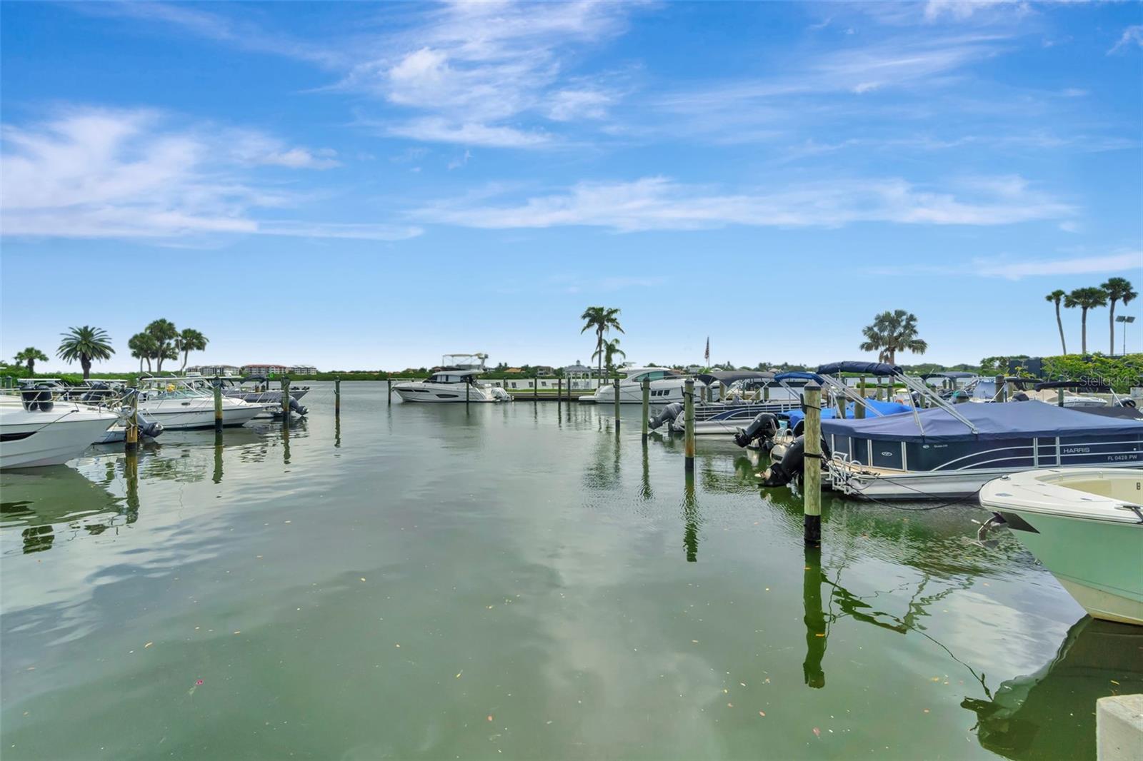 HARBOR TOWERS Y & R - Residential