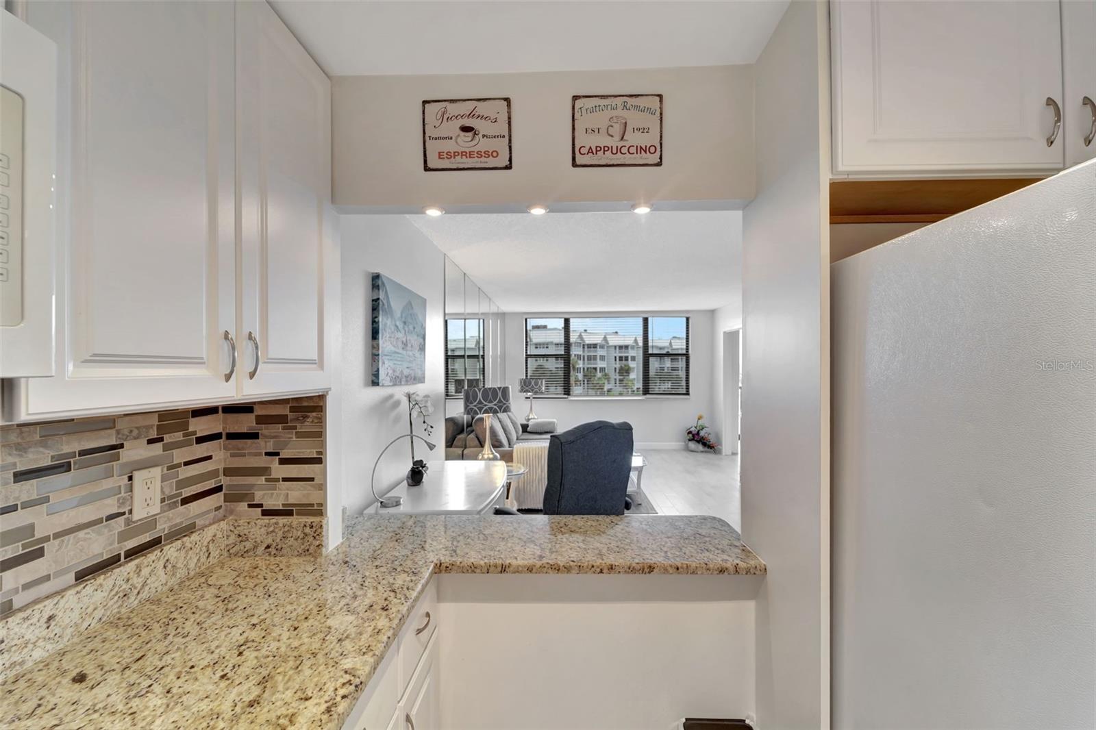 HARBOR TOWERS Y & R - Residential