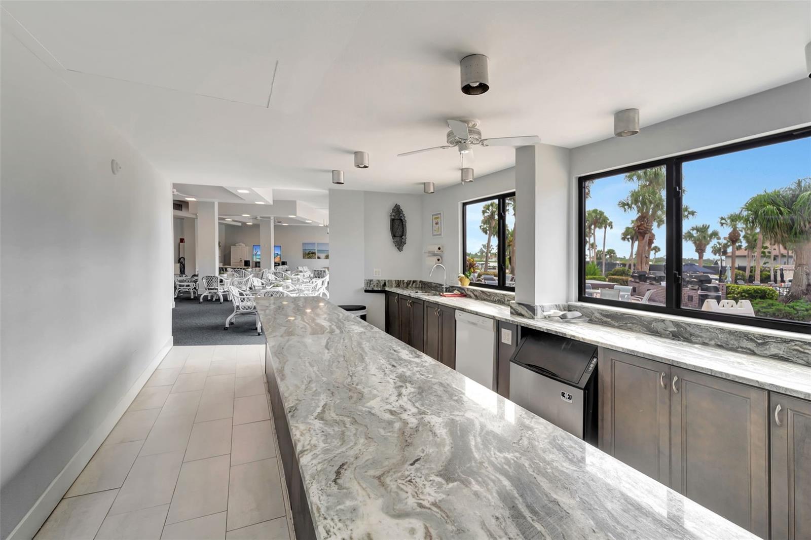 HARBOR TOWERS Y & R - Residential