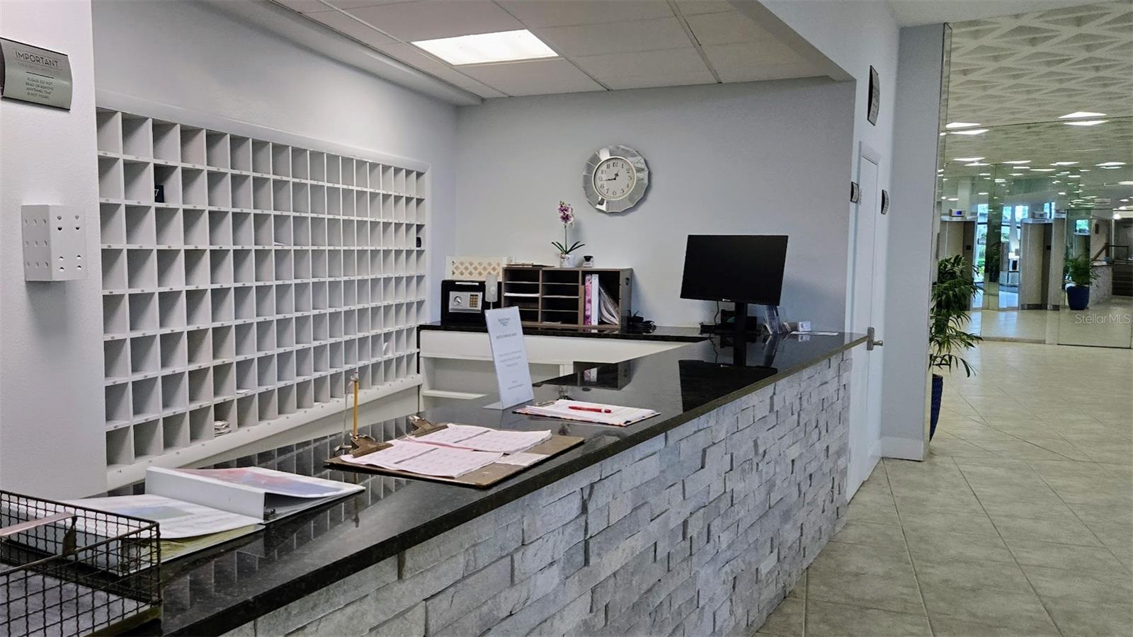 HARBOR TOWERS Y & R - Residential