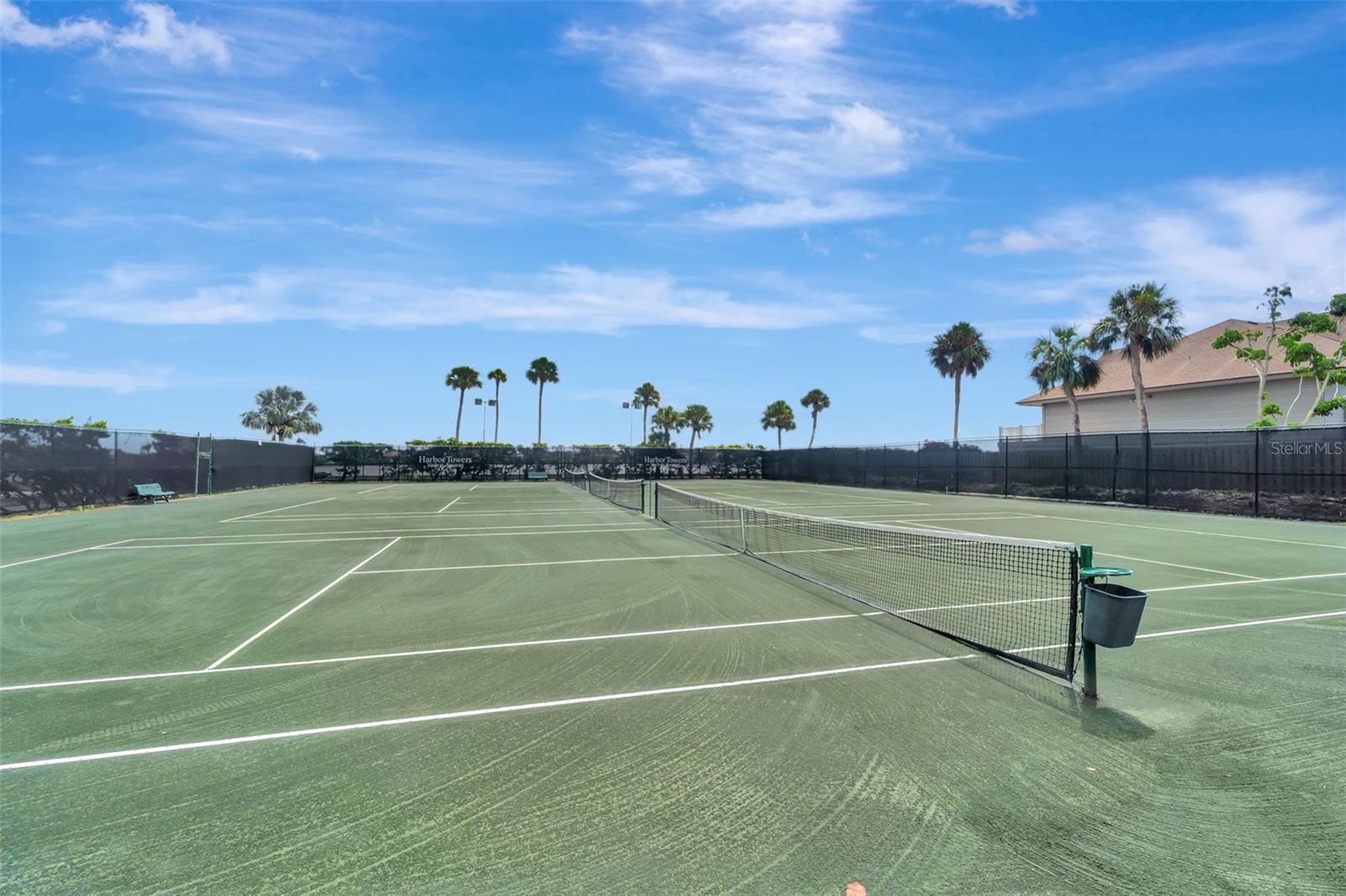 HARBOR TOWERS Y & R - Residential