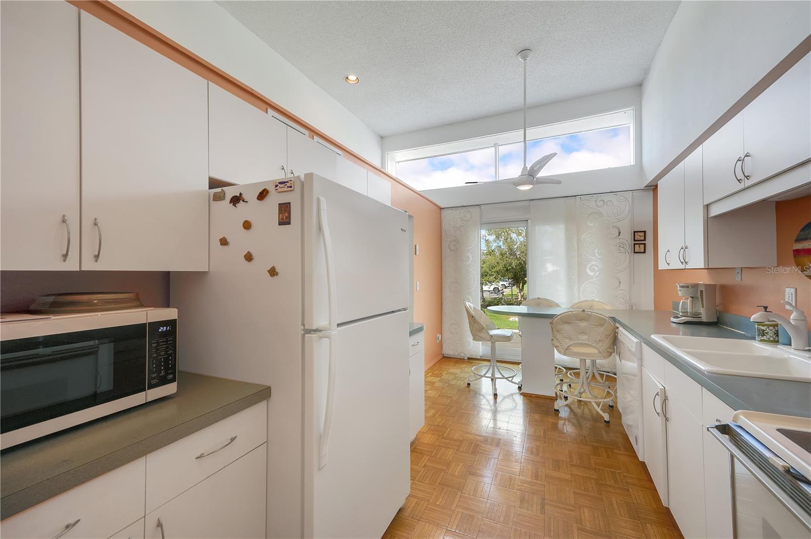 3803 E BAY DRIVE 9, HOLMES BEACH, FL, 34217 3 3803 E BAY DRIVE 9
