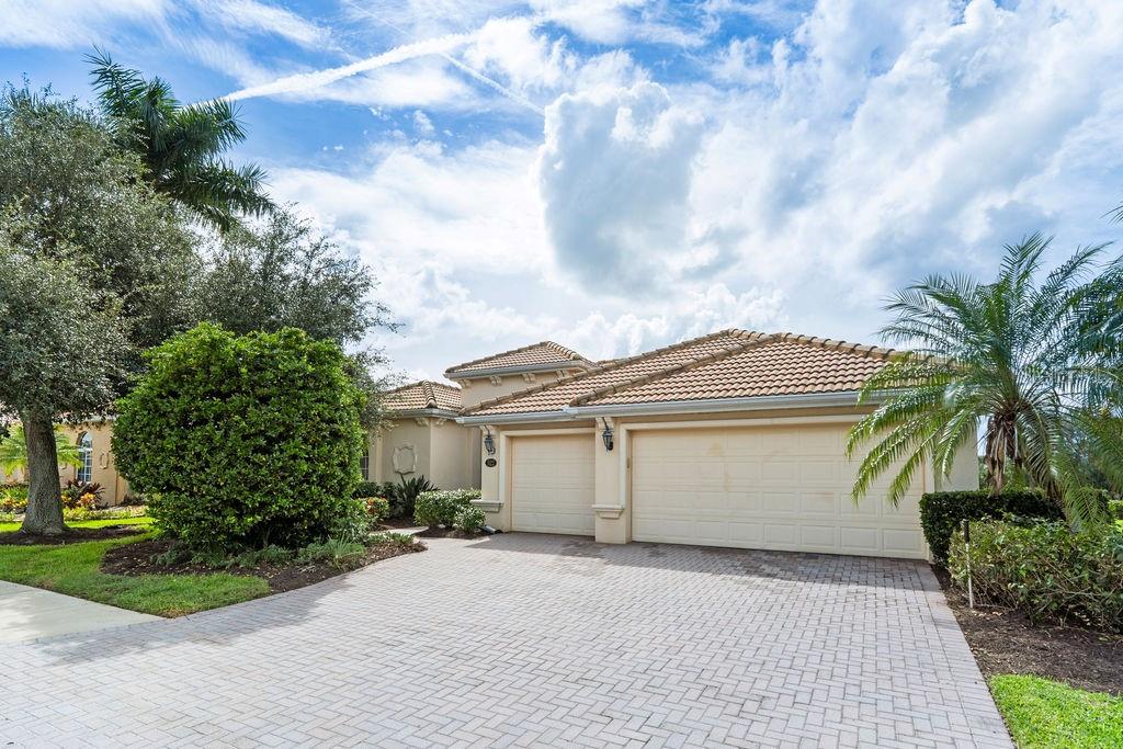 522 RIVER CRANE STREET, BRADENTON, FL, 34212 3 522 RIVER CRANE STREET