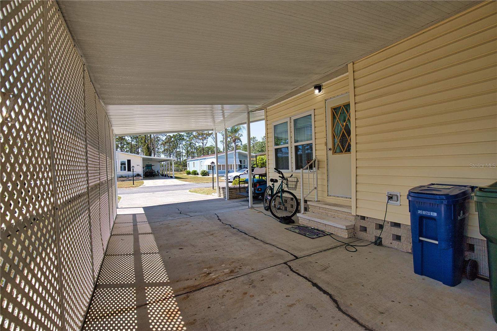 LA CASA MHP CO-OP - Residential