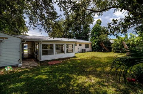 A home in NORTH PORT