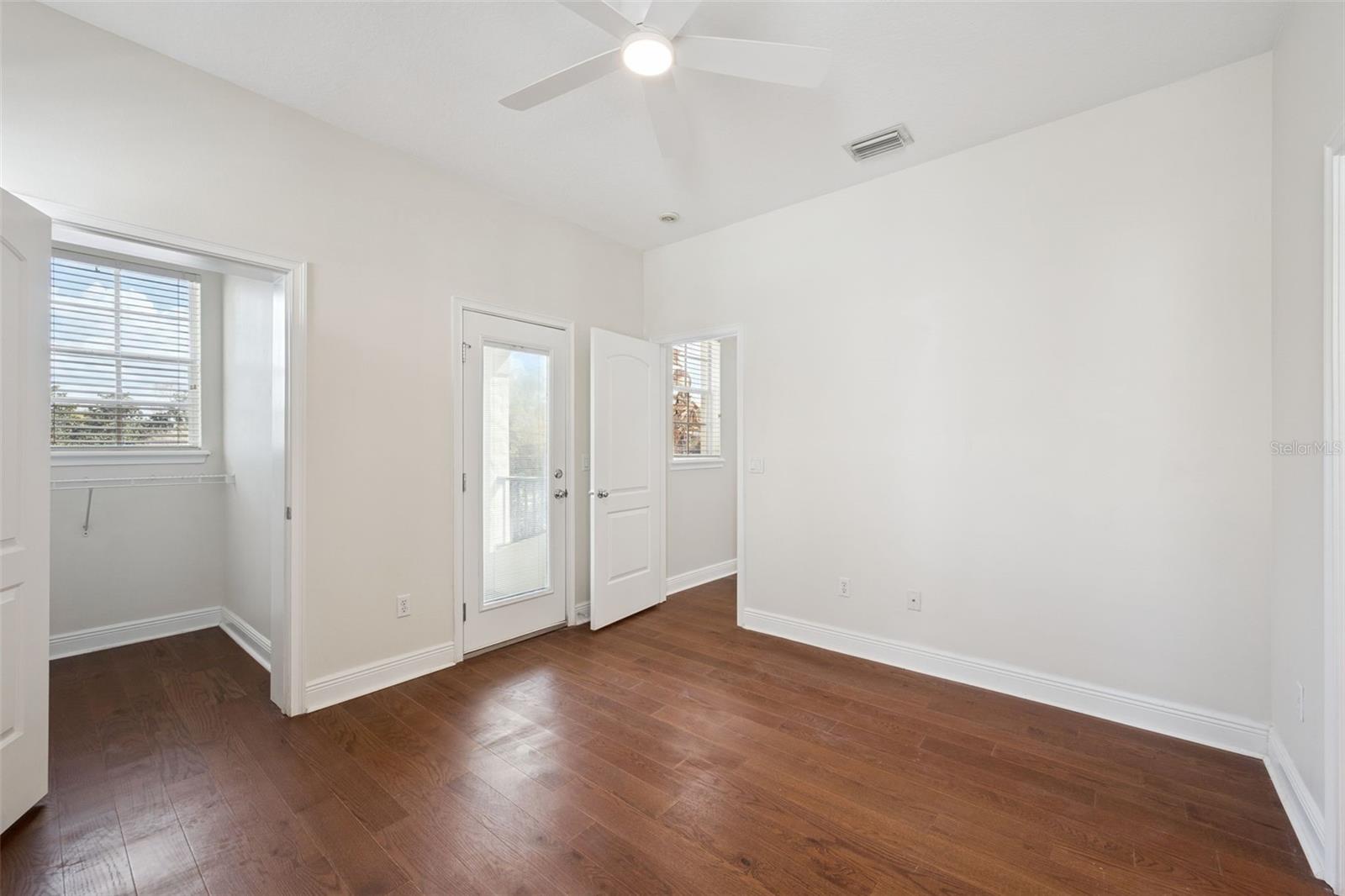 GOLFVIEW VILLAS - Residential