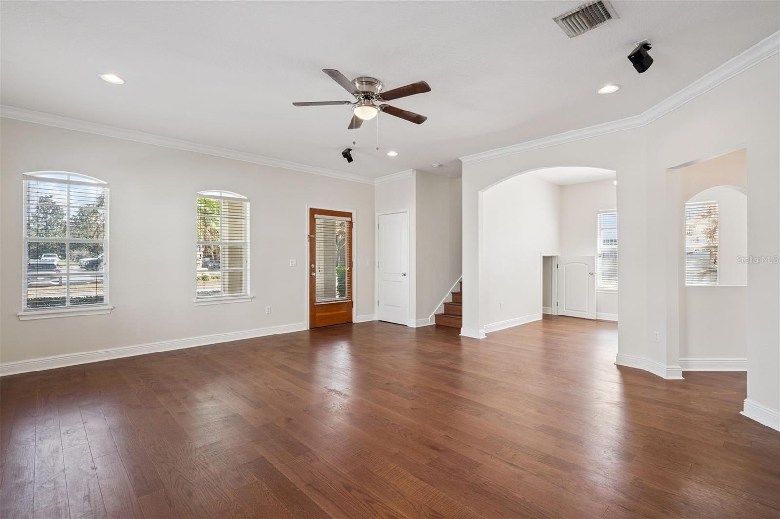 GOLFVIEW VILLAS - Residential