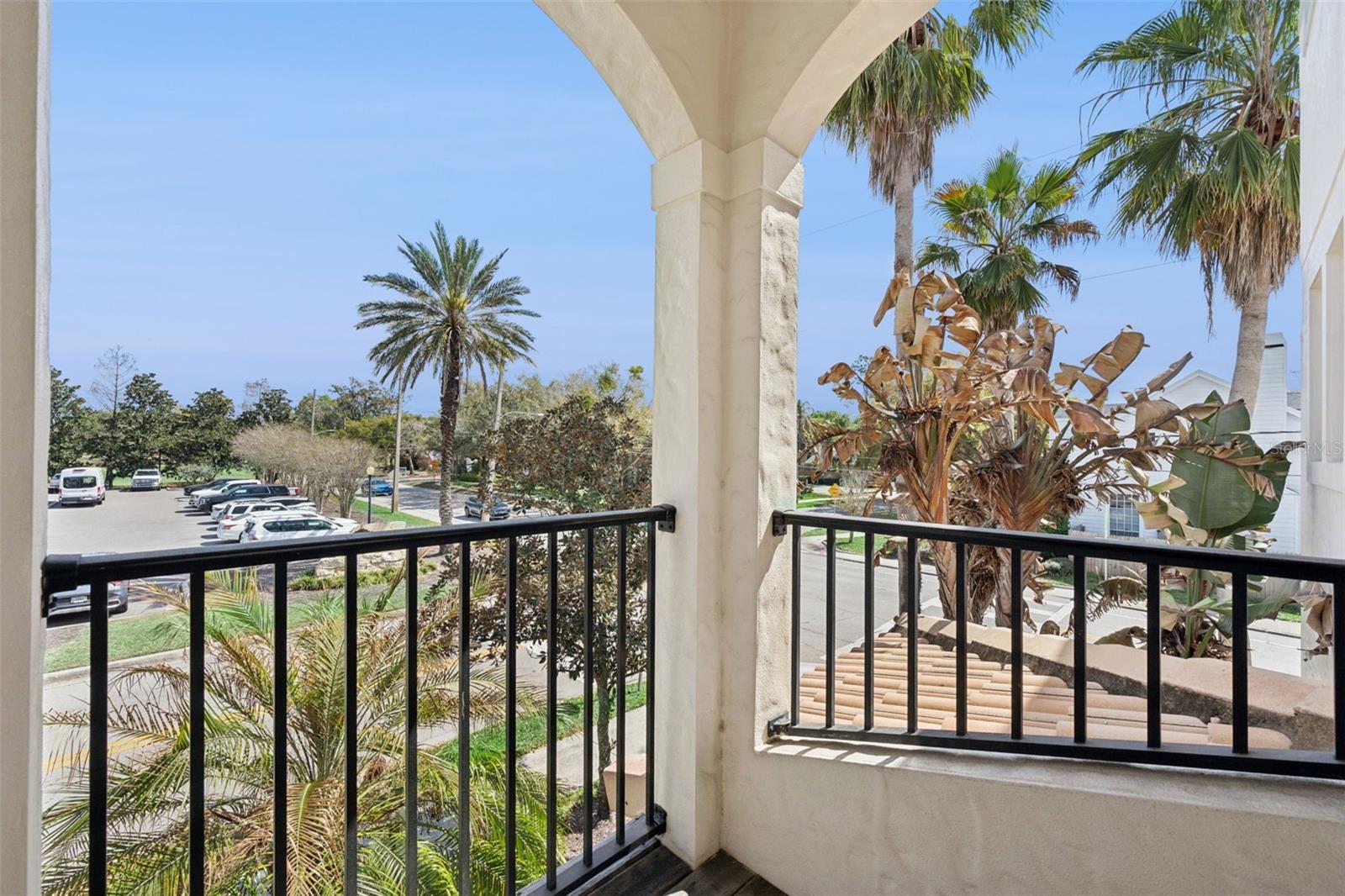 GOLFVIEW VILLAS - Residential