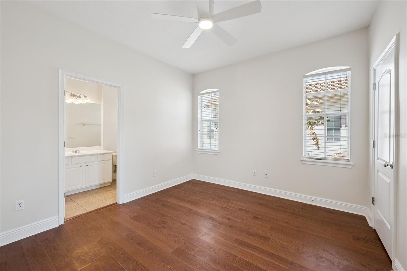 GOLFVIEW VILLAS - Residential