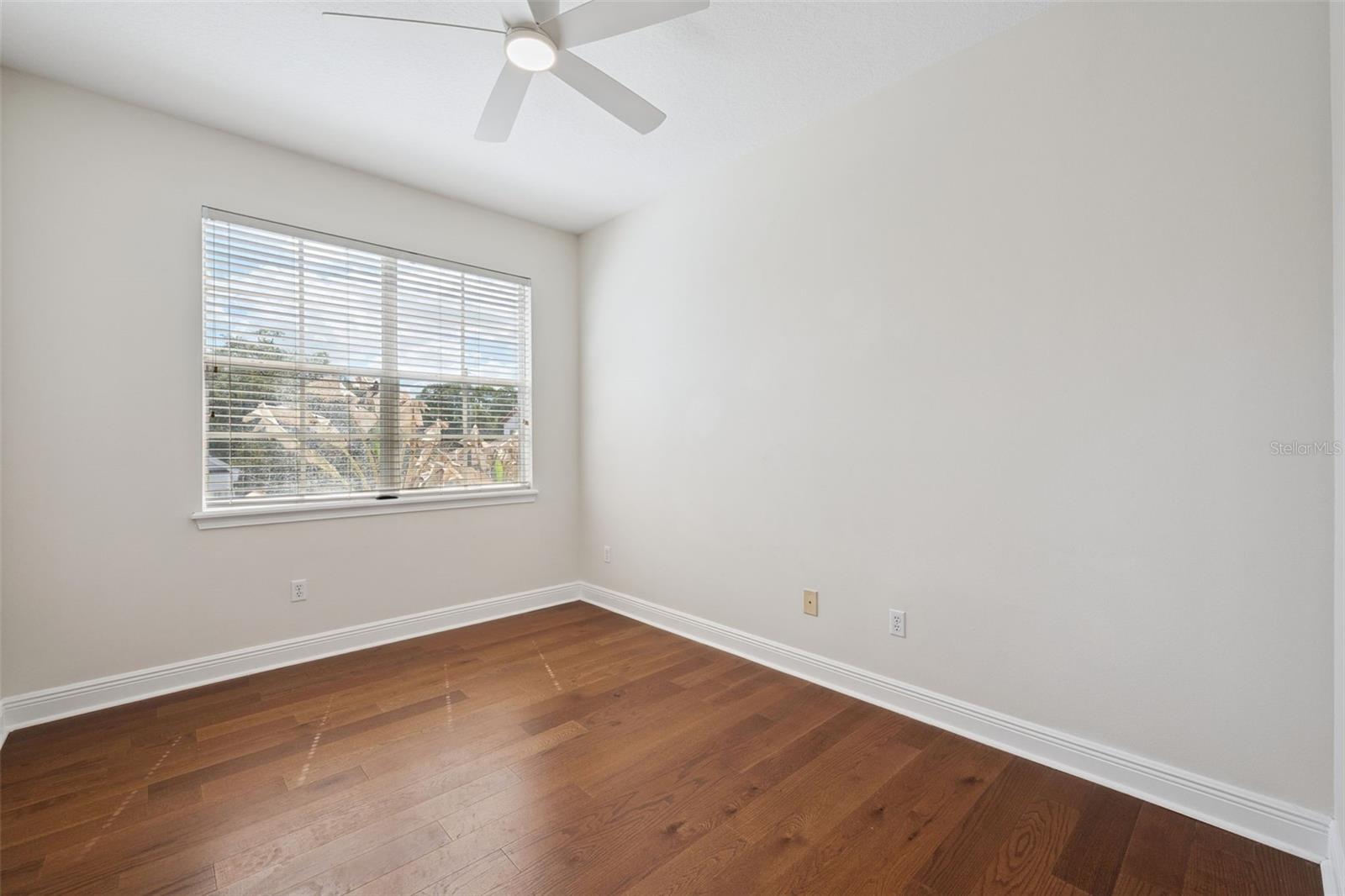 GOLFVIEW VILLAS - Residential