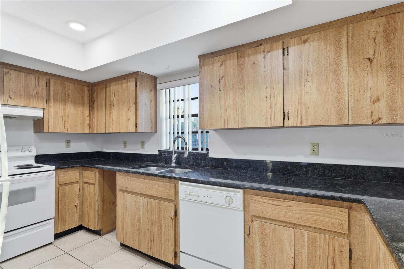 BORDEAUX VILLAGE - Residential