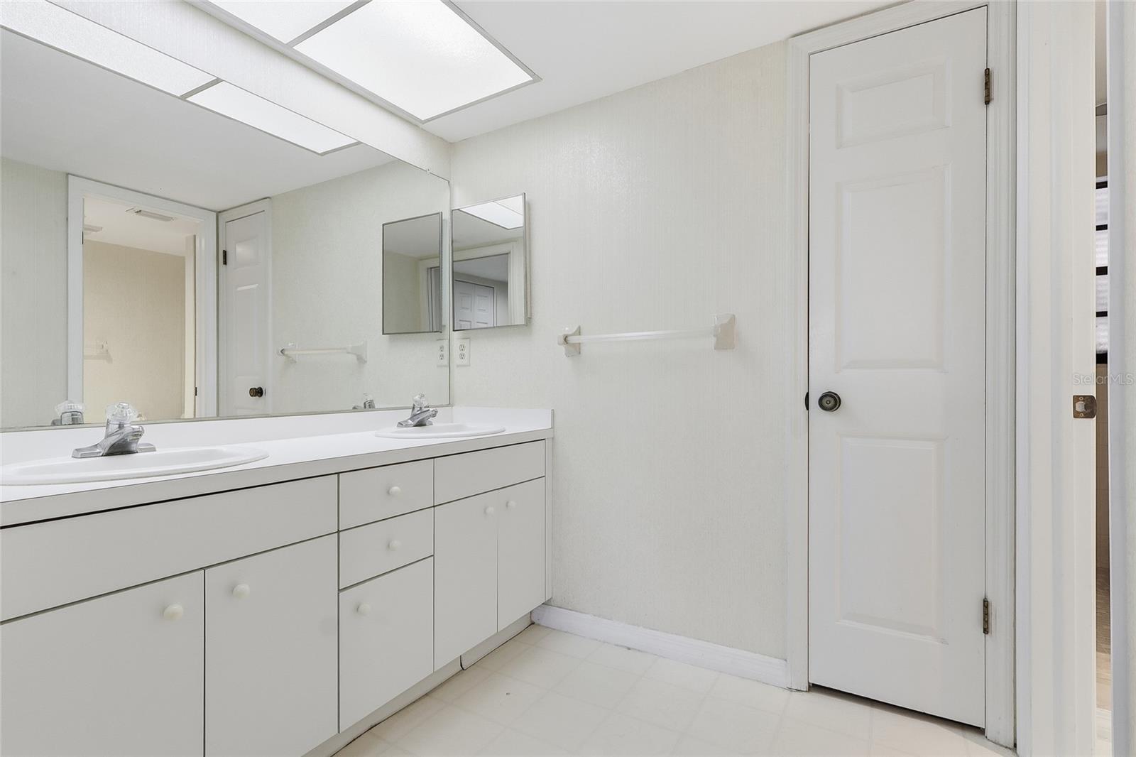 BORDEAUX VILLAGE - Residential