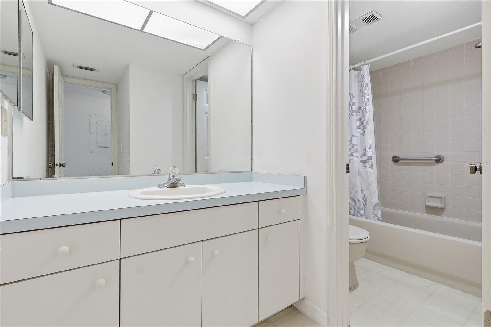 BORDEAUX VILLAGE - Residential