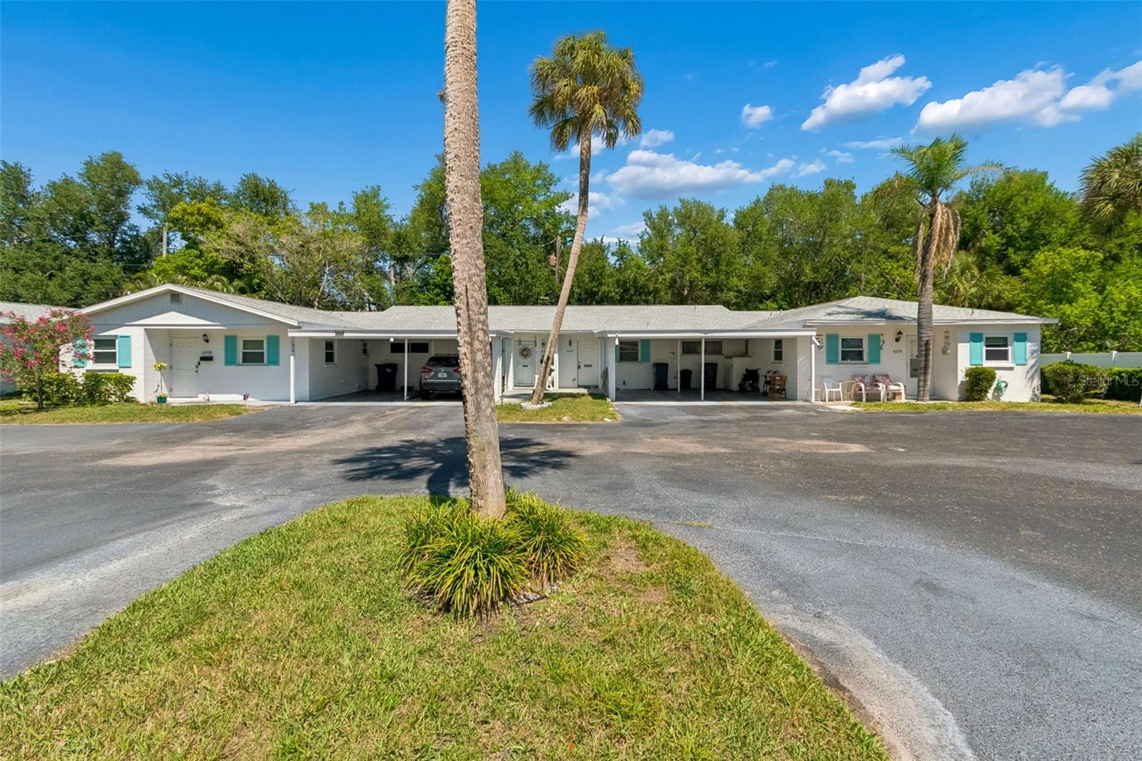 VILLAGER APTS - Residential