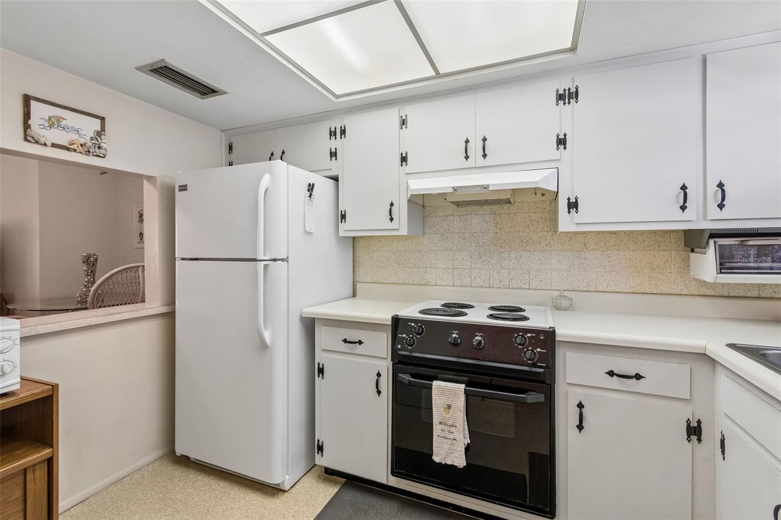 VILLAGER APTS - Residential
