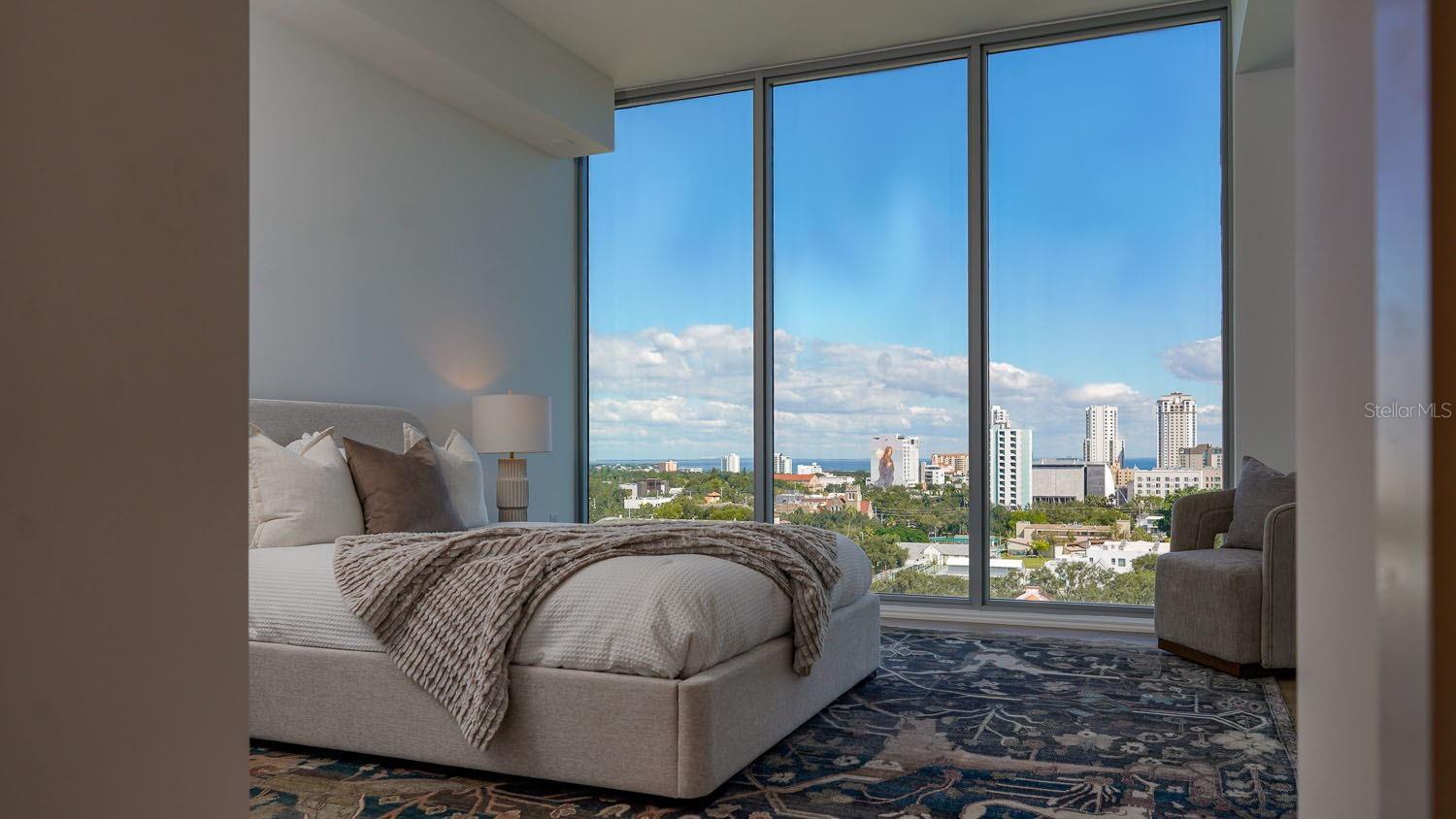 REFLECTION CONDO - Residential
