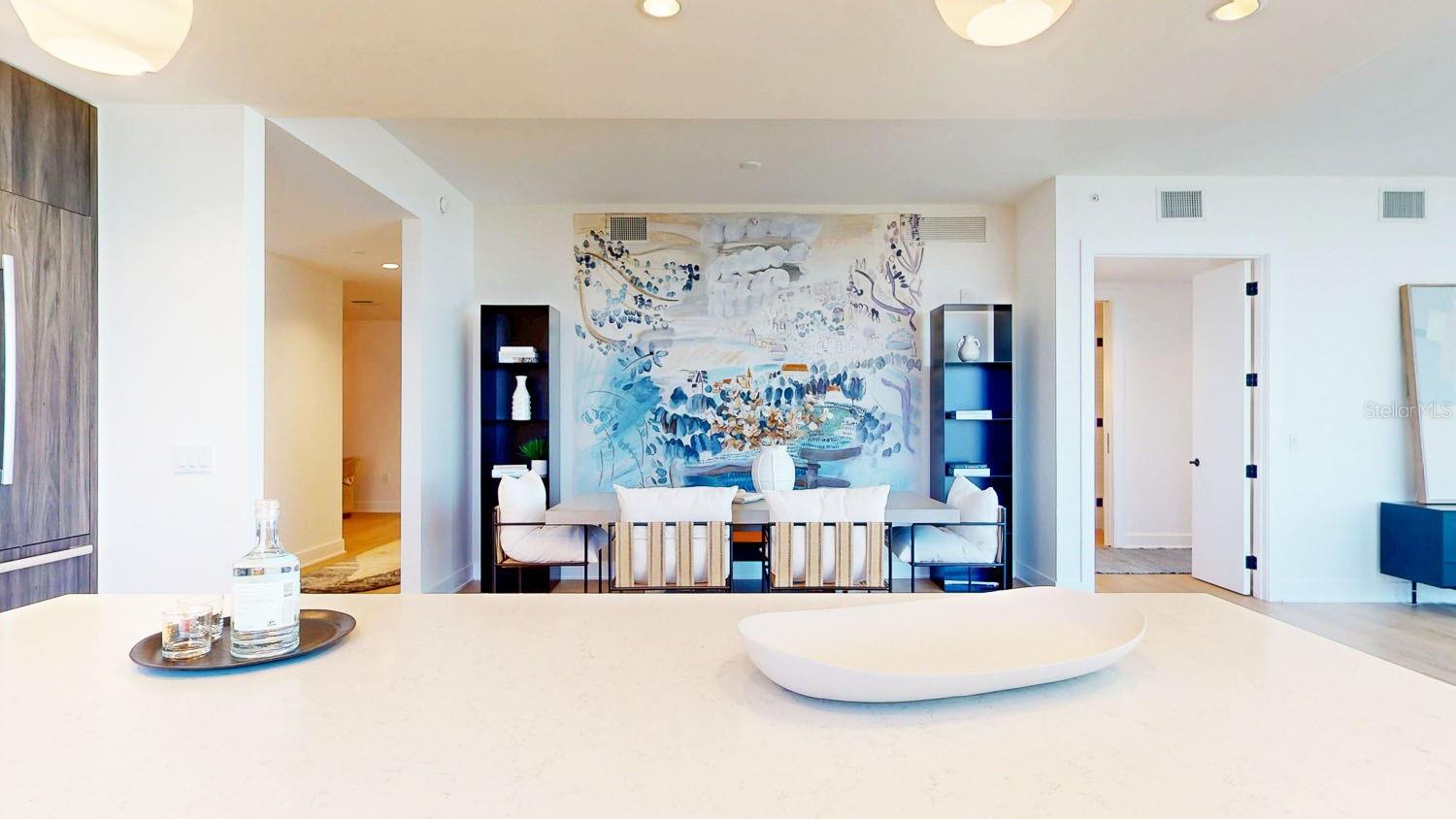 REFLECTION CONDO - Residential
