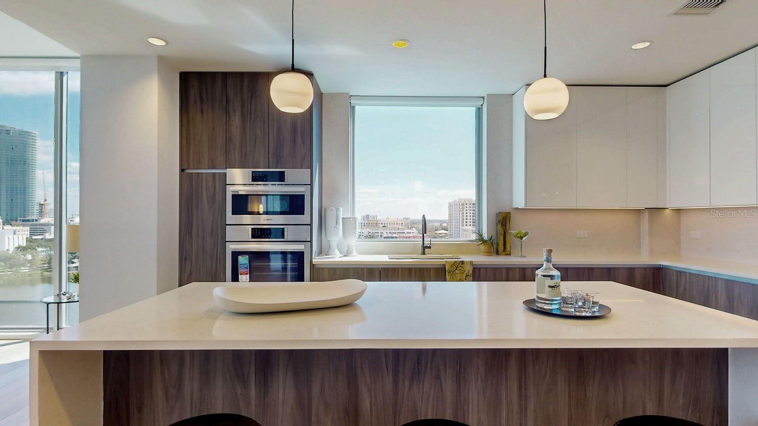 REFLECTION CONDO - Residential