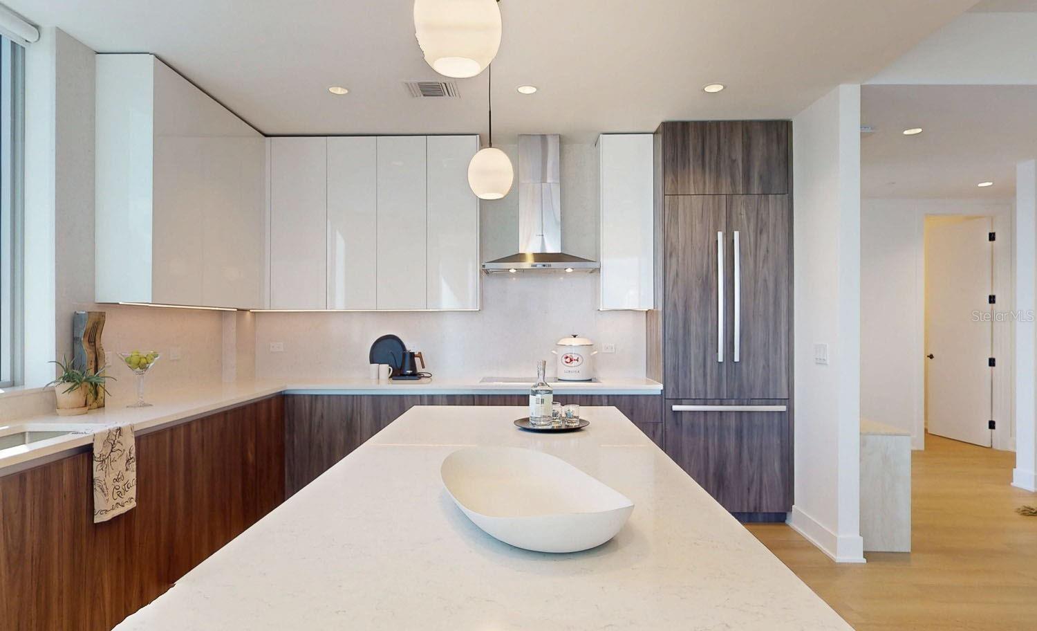 REFLECTION CONDO - Residential