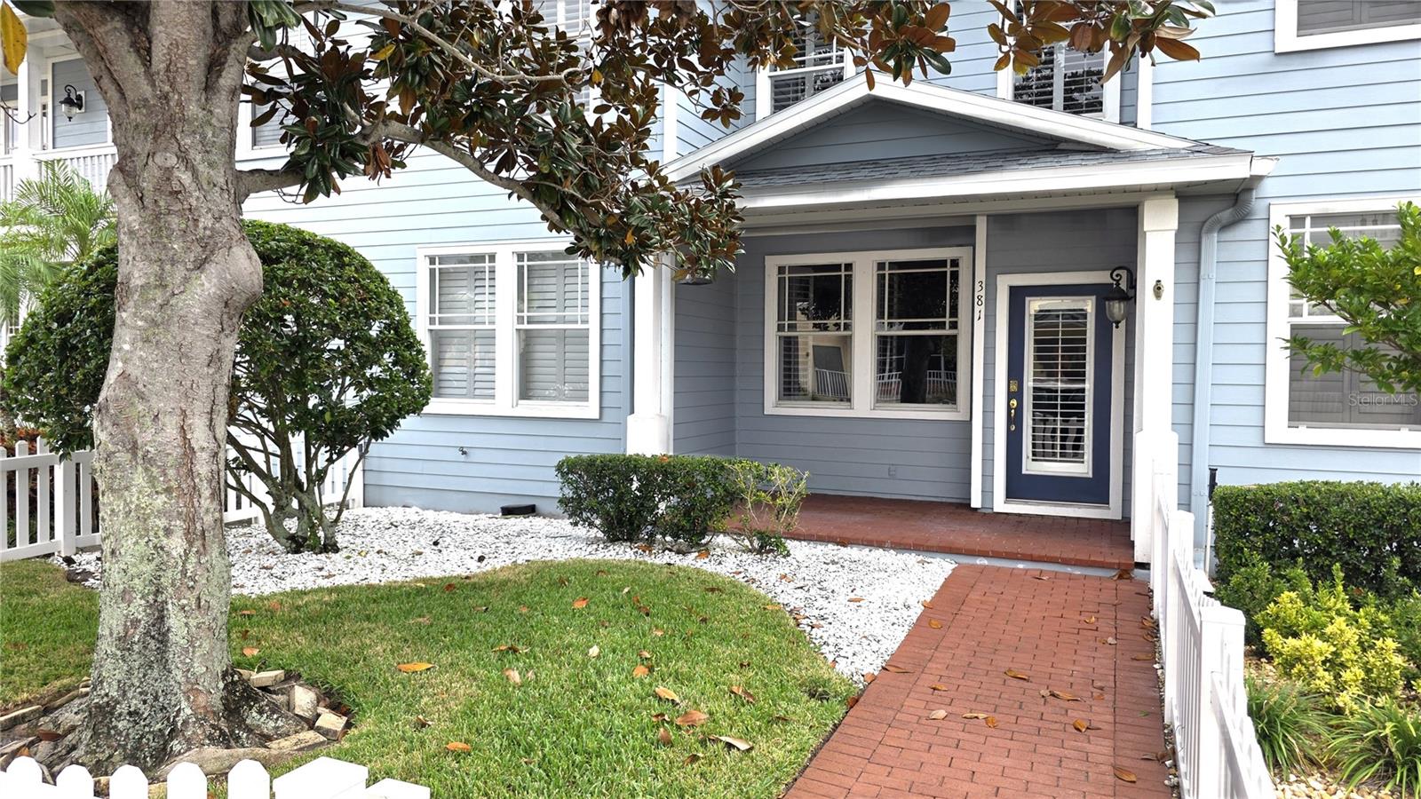 WEST BAY VILLAGE - Residential Lease