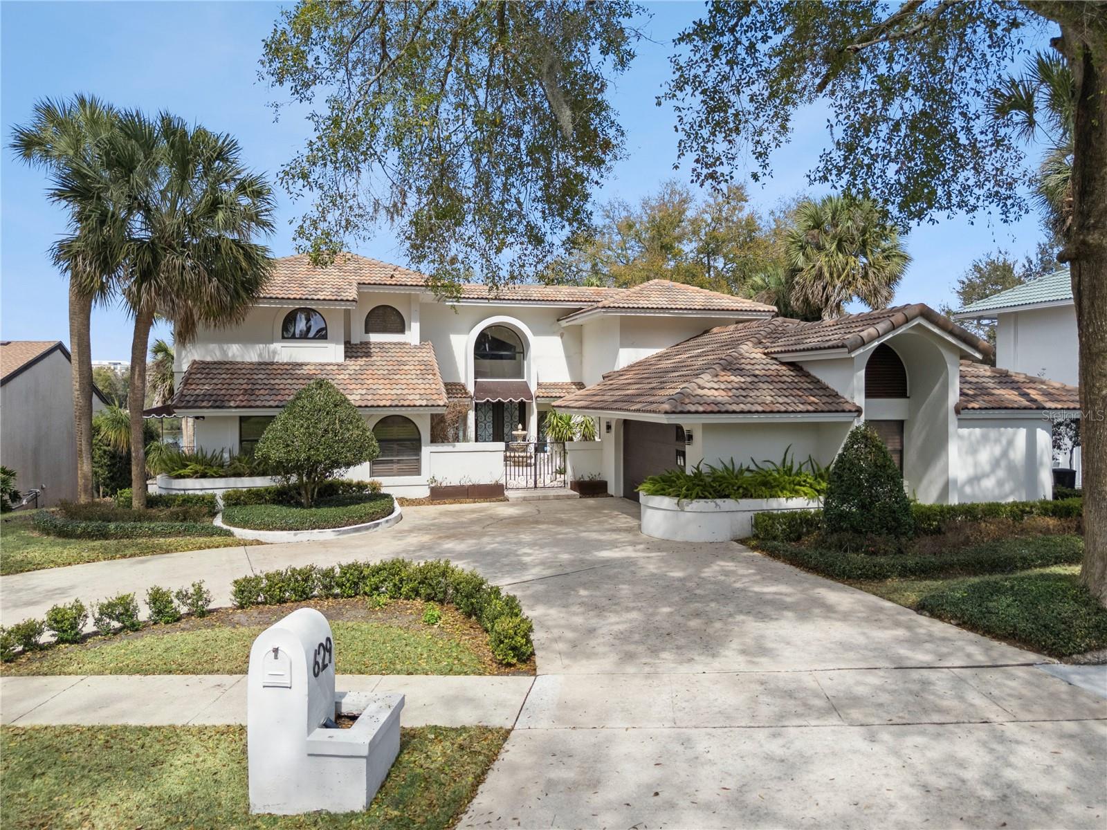 HIDDEN HARBOUR - Residential