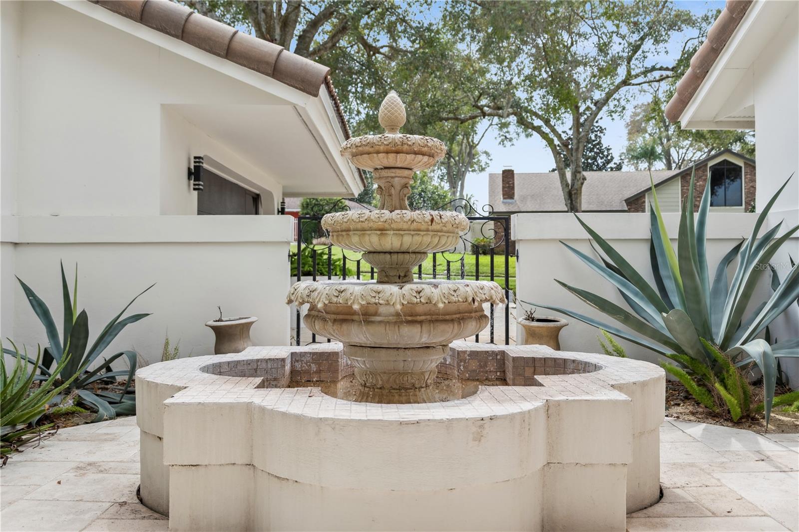 HIDDEN HARBOUR - Residential