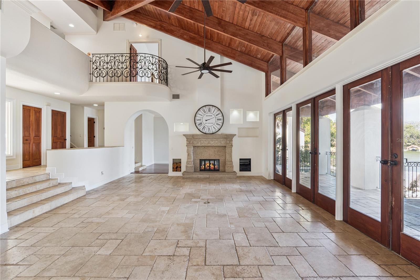 HIDDEN HARBOUR - Residential