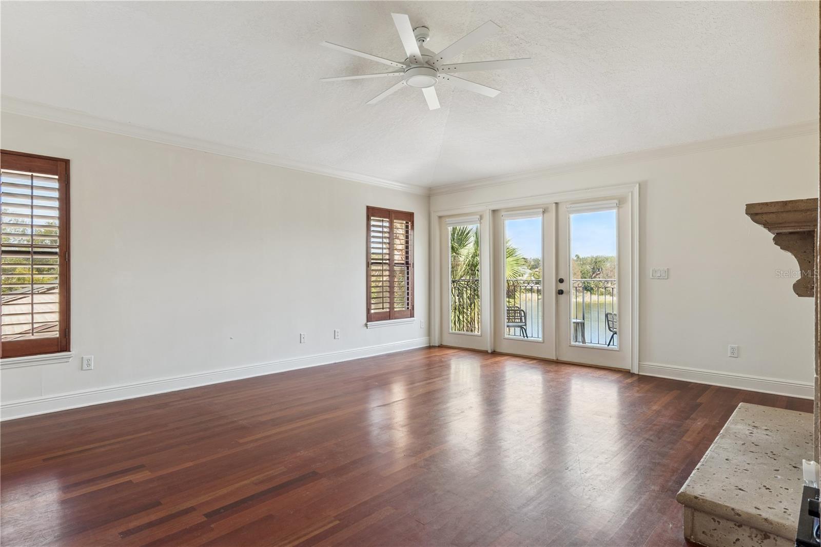 HIDDEN HARBOUR - Residential