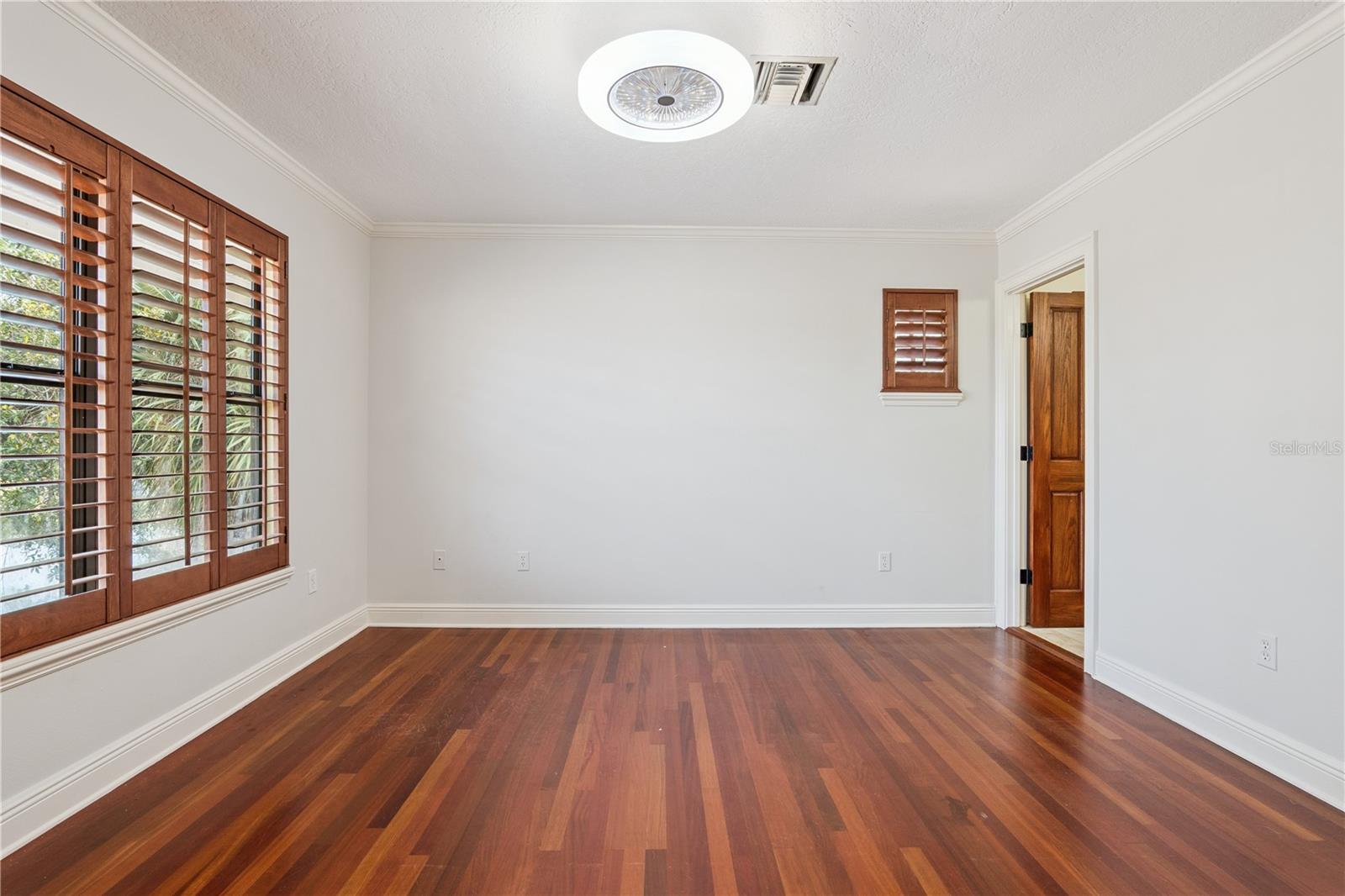 HIDDEN HARBOUR - Residential