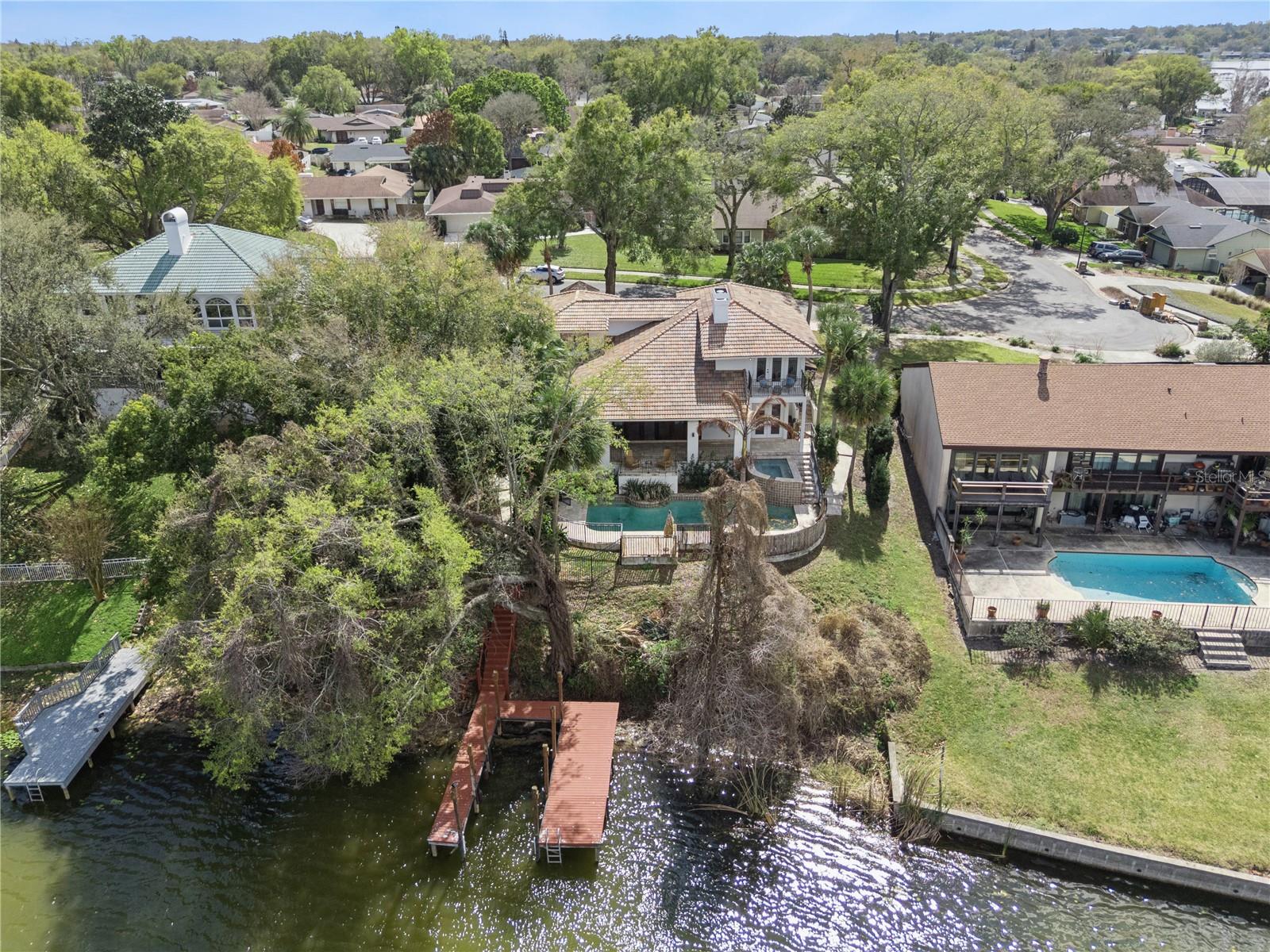 HIDDEN HARBOUR - Residential