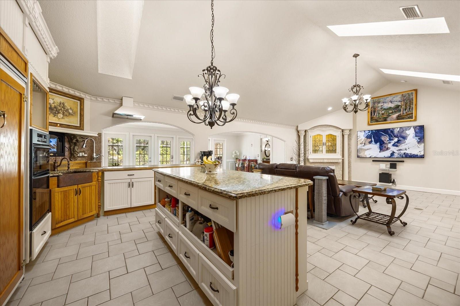 COUNTRY DOWNS PH 2 - Residential