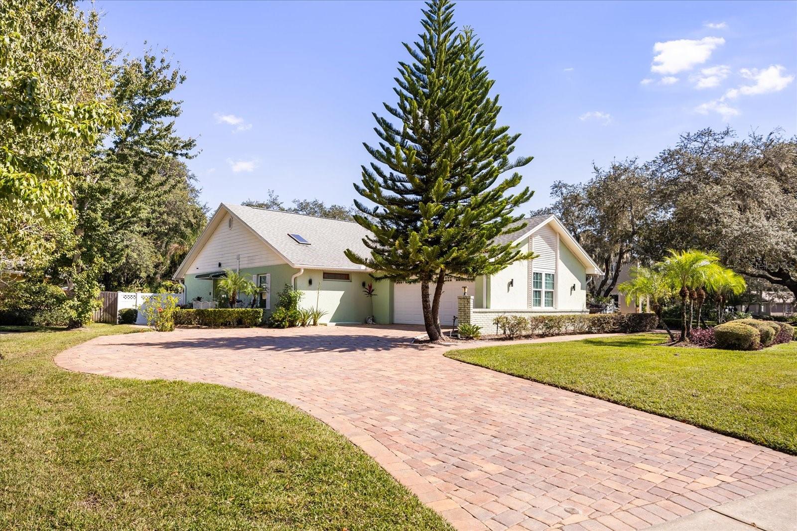 766 KEENELAND PIKE