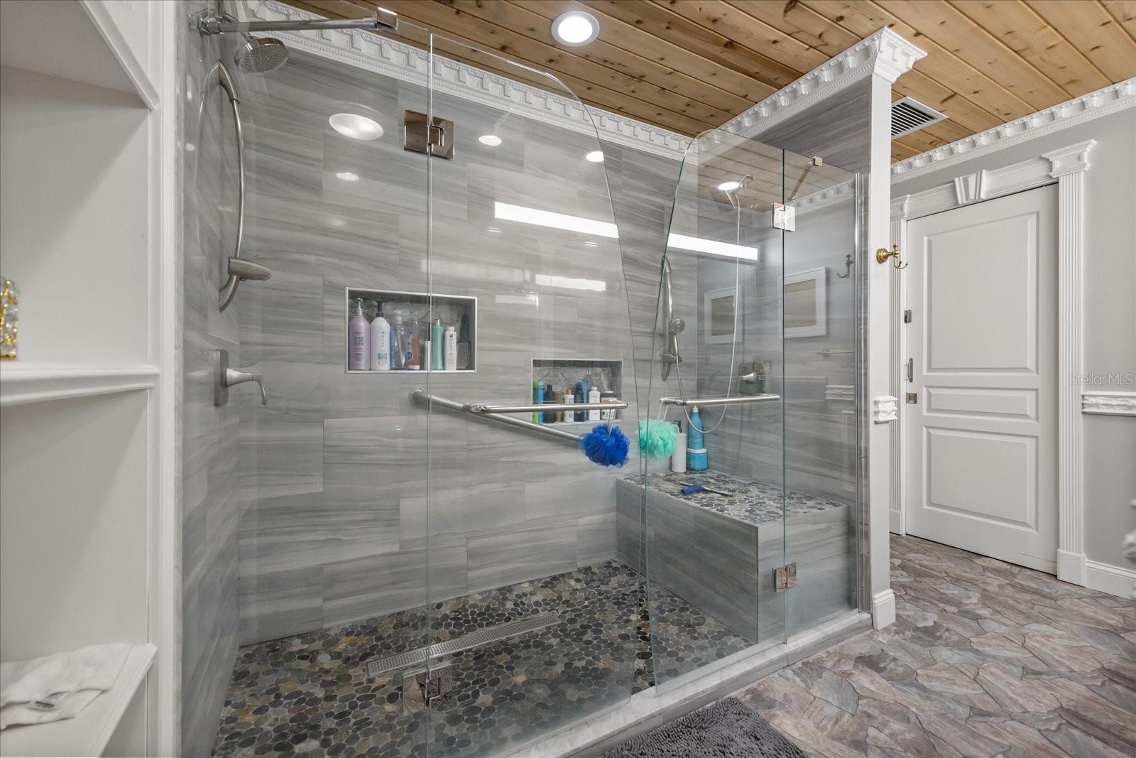 COUNTRY DOWNS PH 2 - Residential