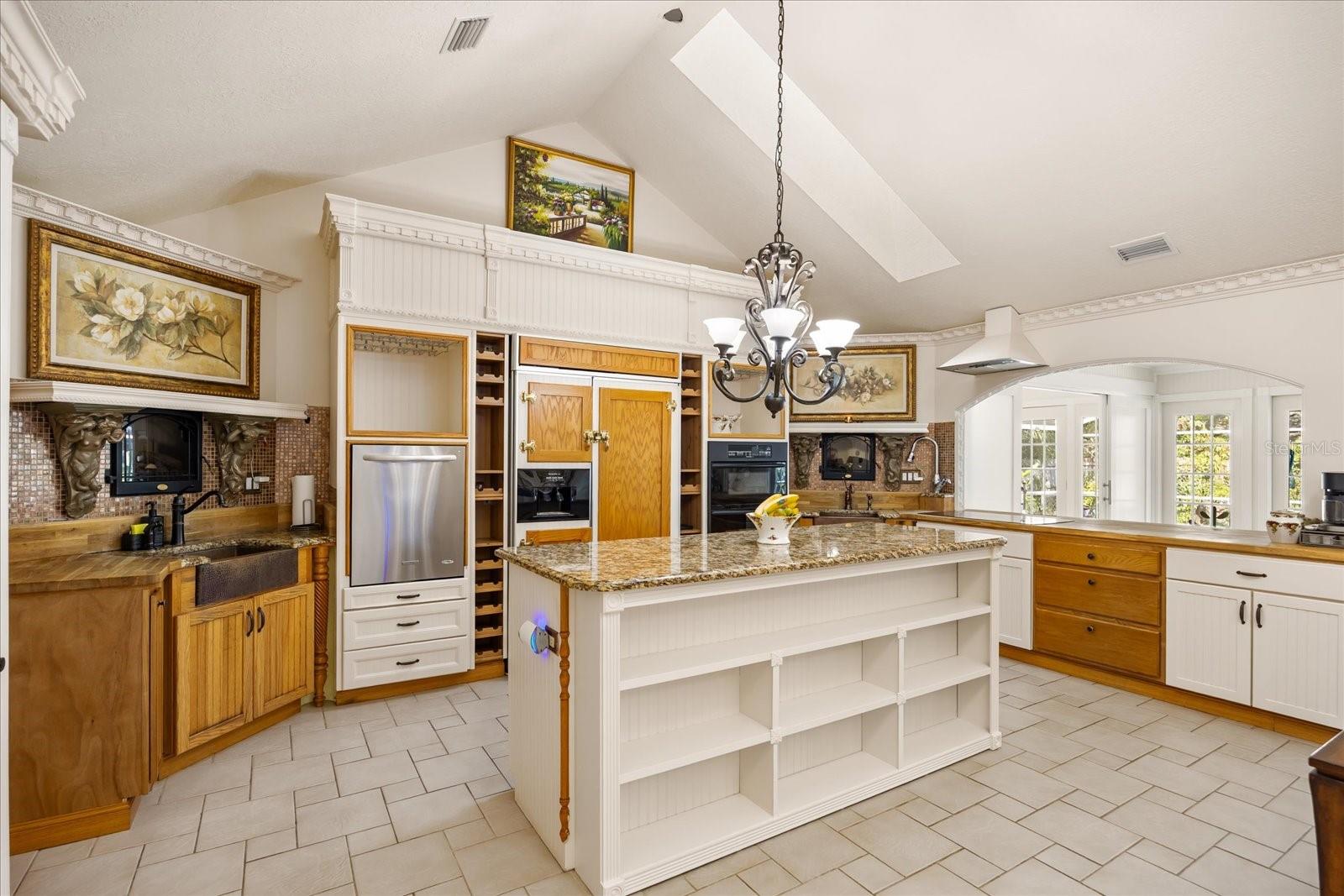 COUNTRY DOWNS PH 2 - Residential