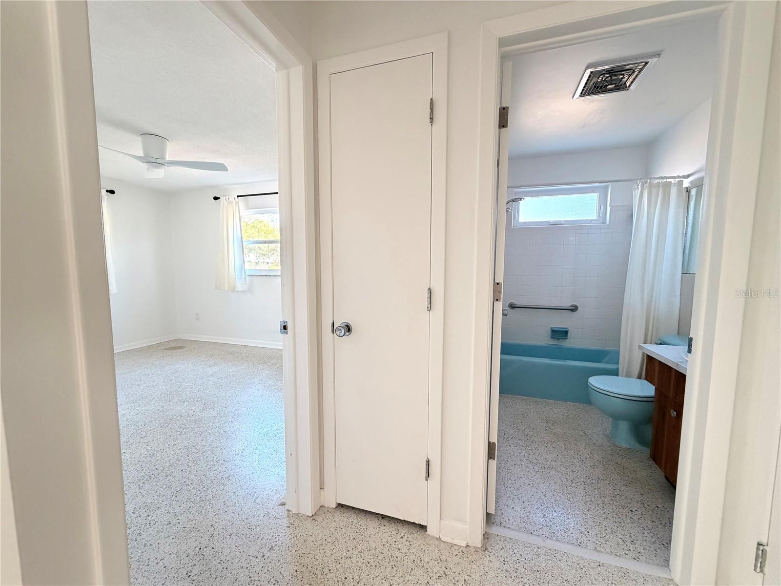 PLEASANT VIEW TERRACE 4TH ADD - Residential Lease