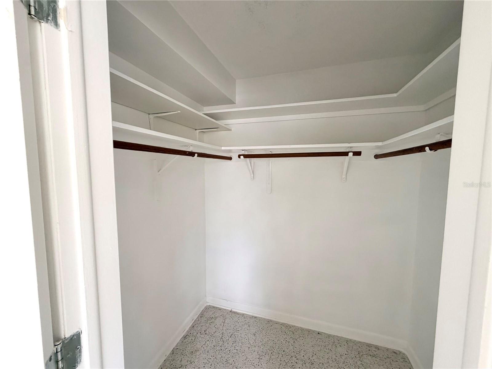 PLEASANT VIEW TERRACE 4TH ADD - Residential Lease