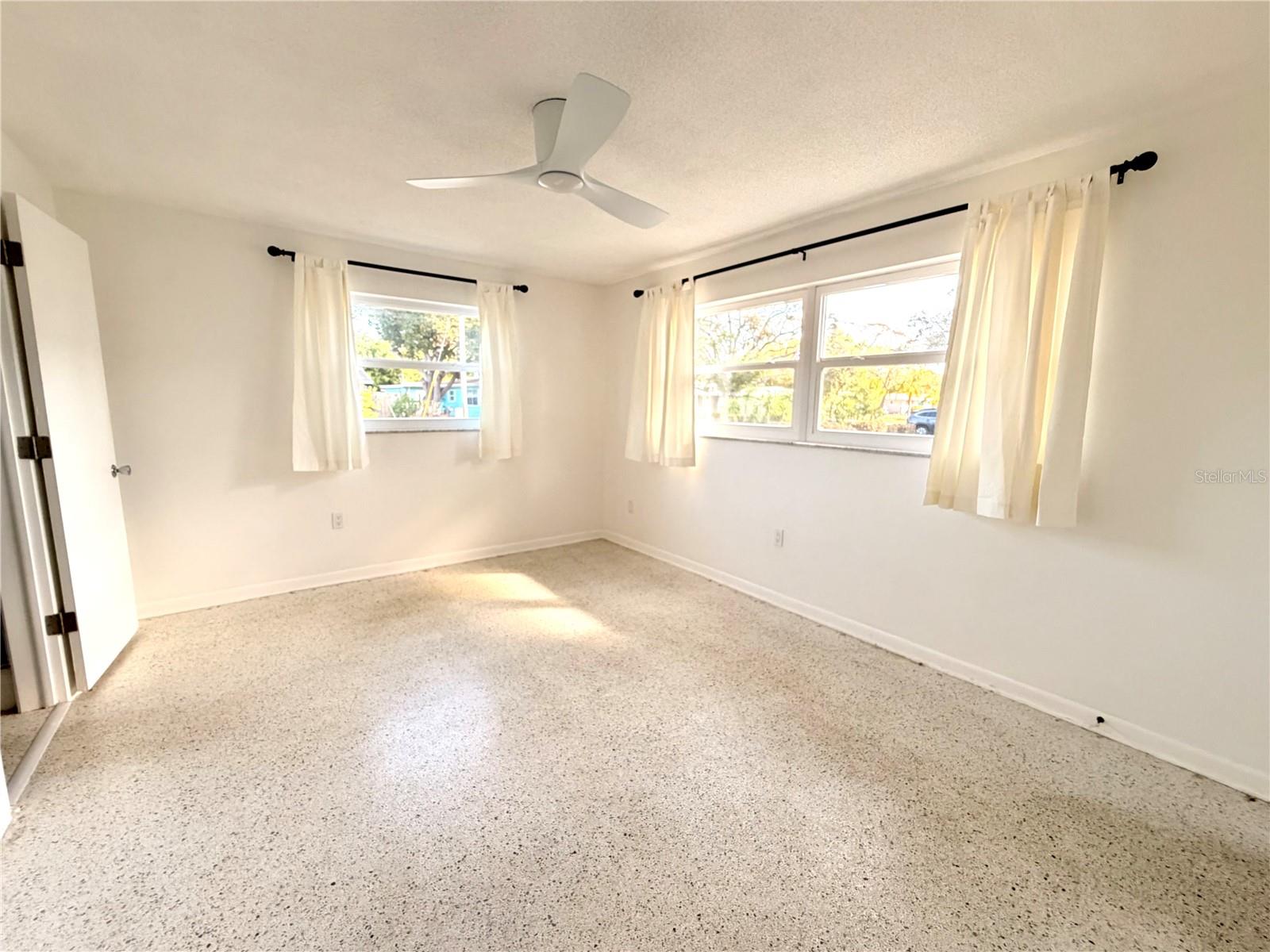 PLEASANT VIEW TERRACE 4TH ADD - Residential Lease