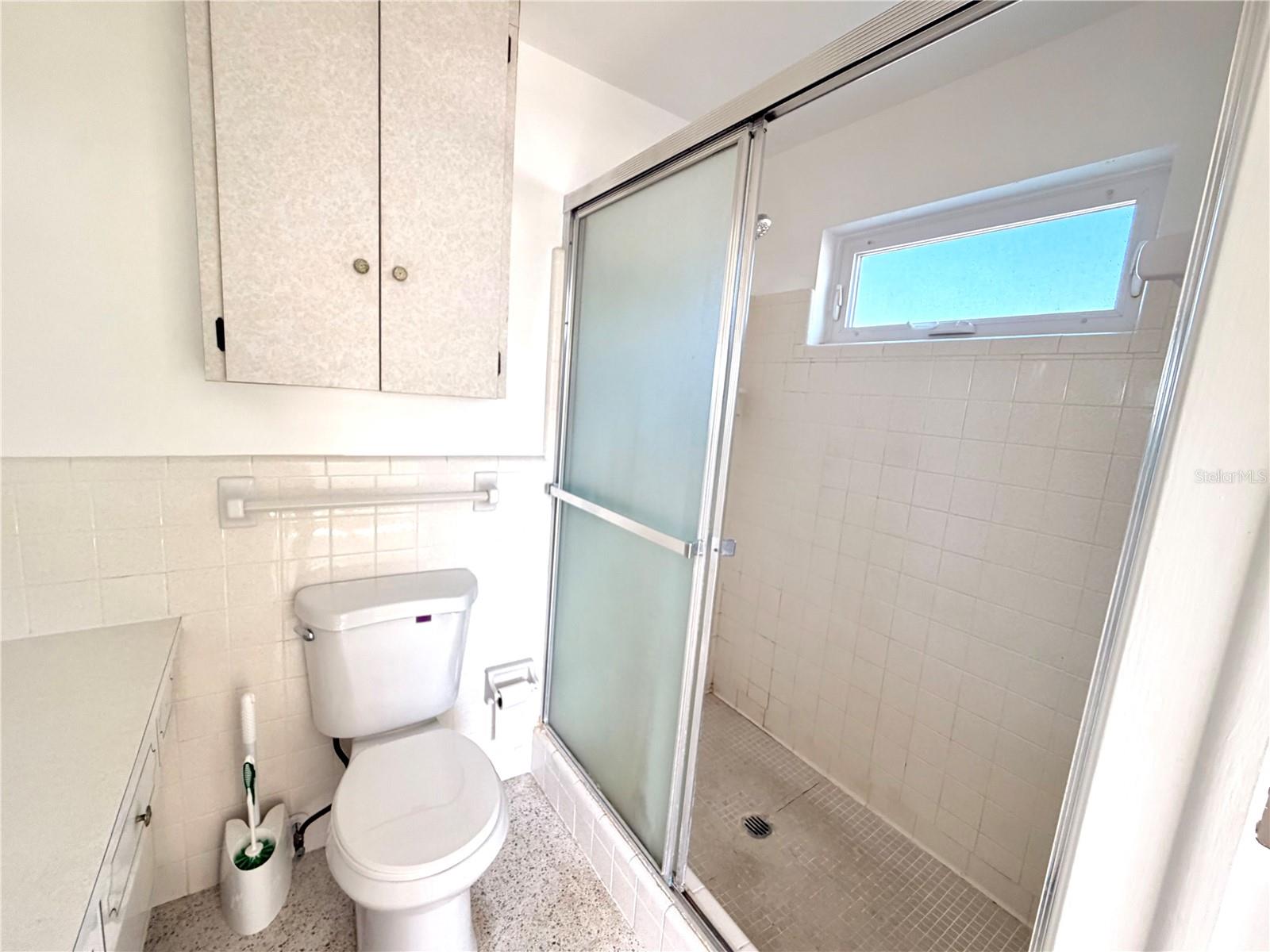 PLEASANT VIEW TERRACE 4TH ADD - Residential Lease