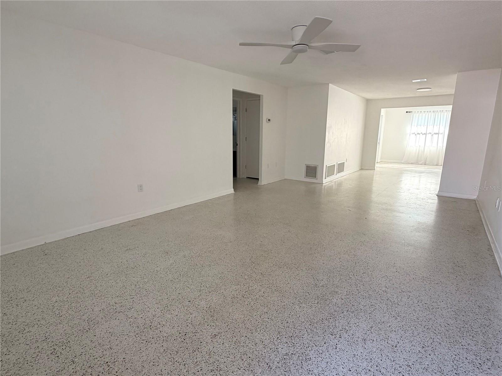 PLEASANT VIEW TERRACE 4TH ADD - Residential Lease