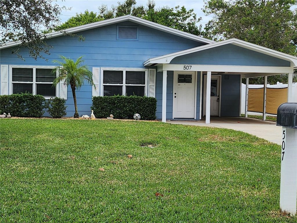 Photo of 507 12th Street NW, Largo, FL 33770 (MLS # TB8454483)